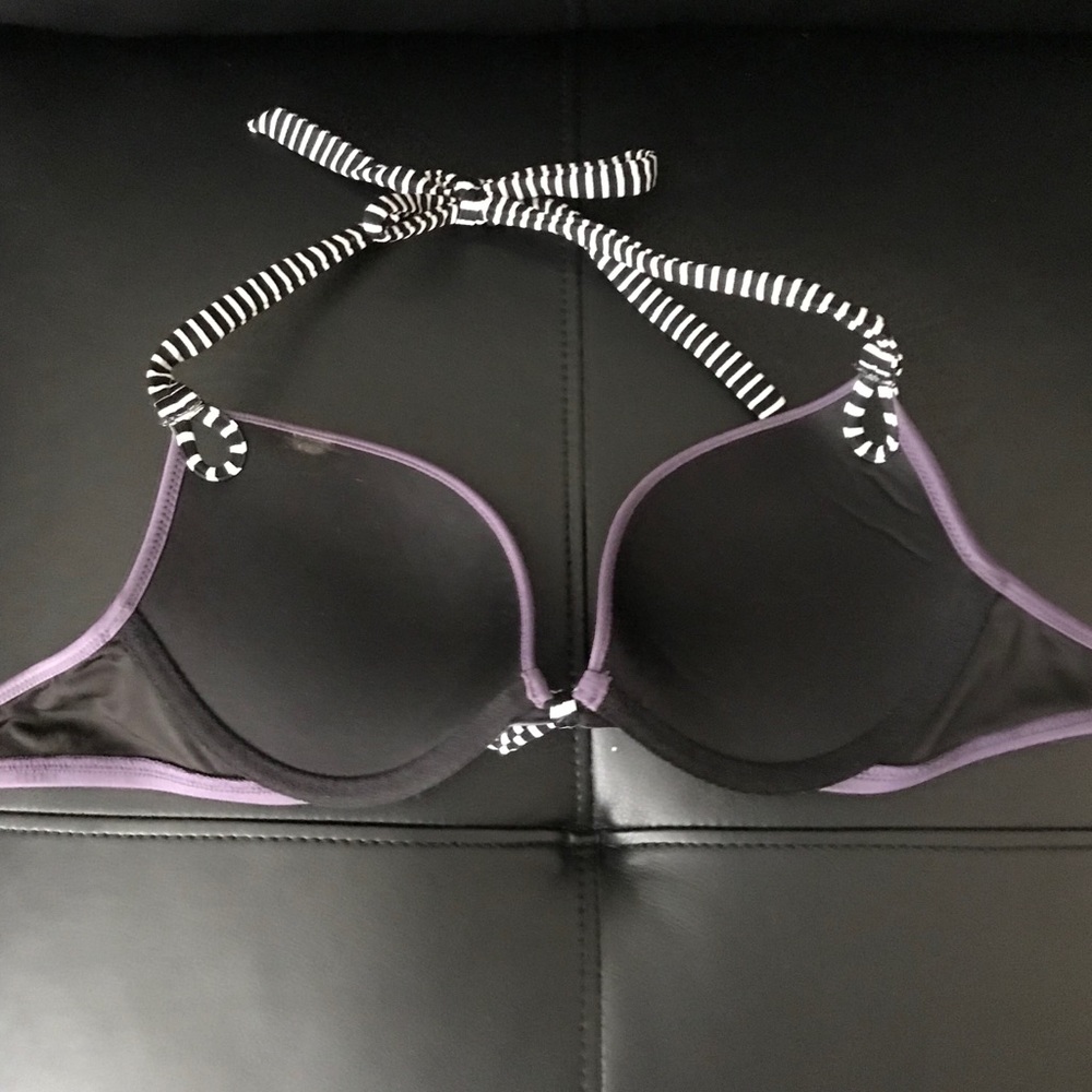 Victoria’s Secret bikini top